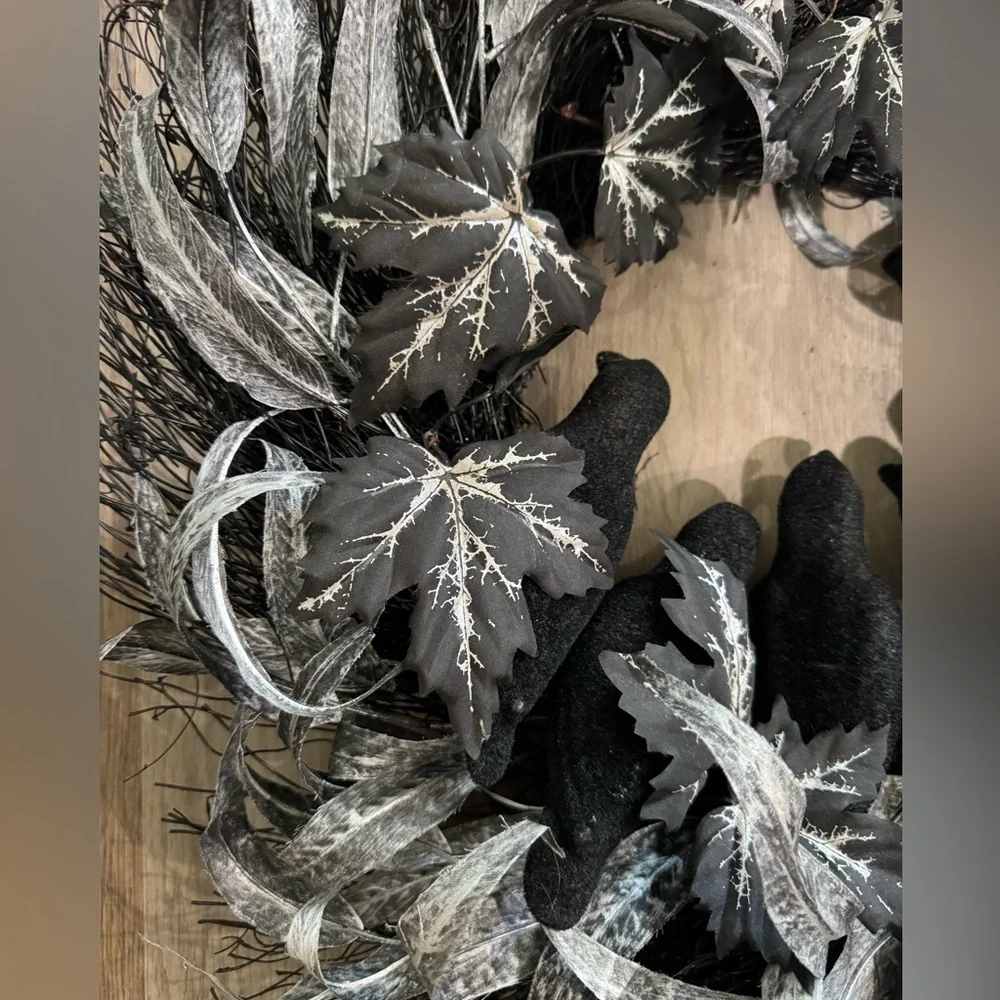 Halloween raven crow black wreath
